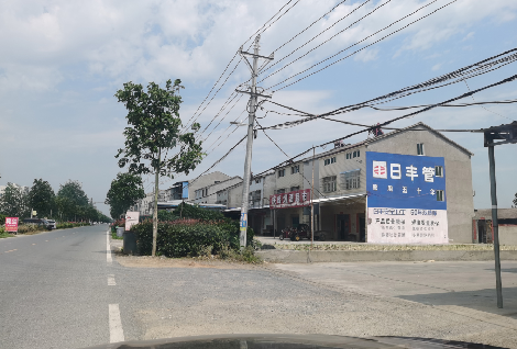 江永如何能保证墙体广告的醒目性？