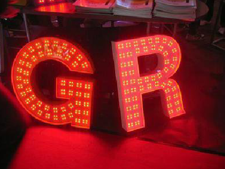 江永LED发光字常见的安装误区。